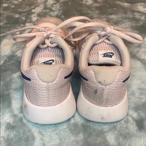 Nike kids shoes - Picture 2 of 5